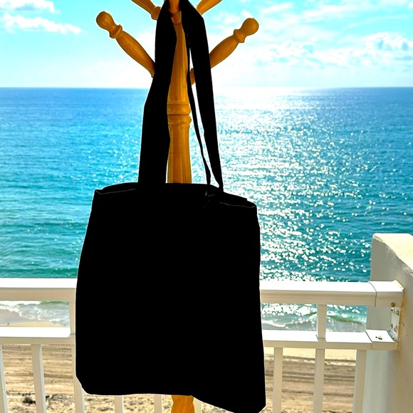 TOTE NWOT BLOOMINGDALES COLORFUL BLACK CANVAS TOTE. - Picture 4 of 5